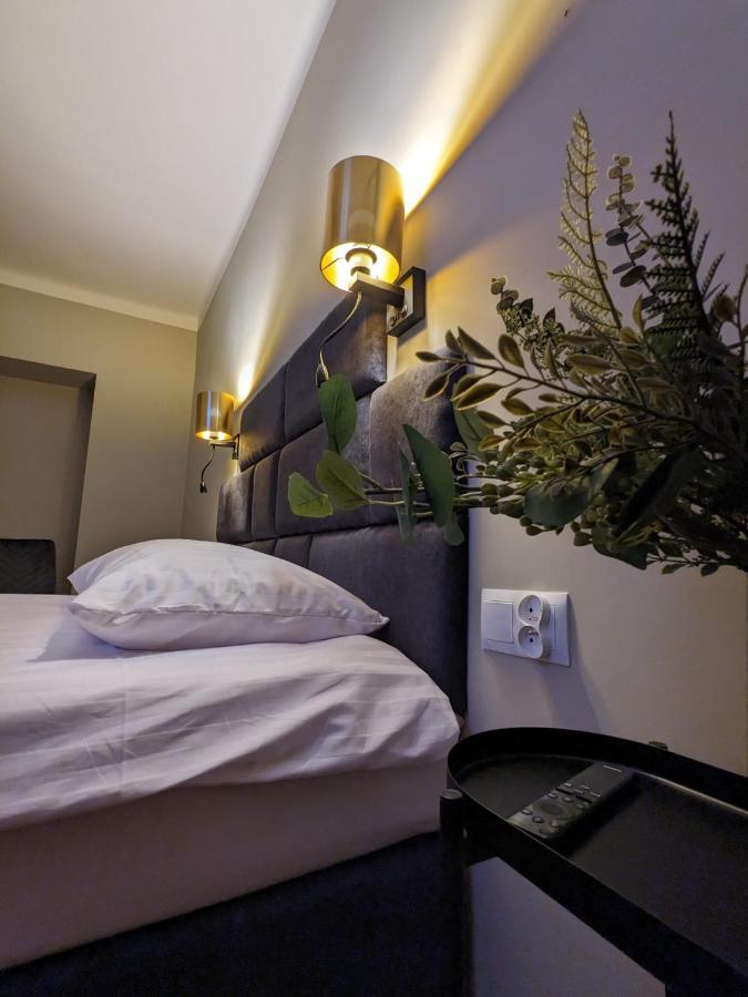 Spacious Two-Bedroom Apartment In The City Center Krakow Dış mekan fotoğraf