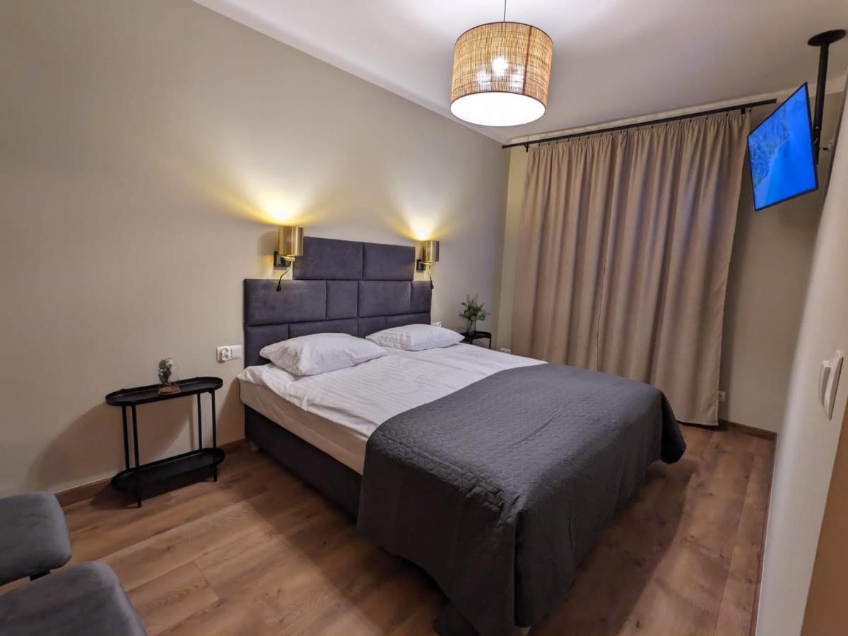 Spacious Two-Bedroom Apartment In The City Center Krakow Dış mekan fotoğraf