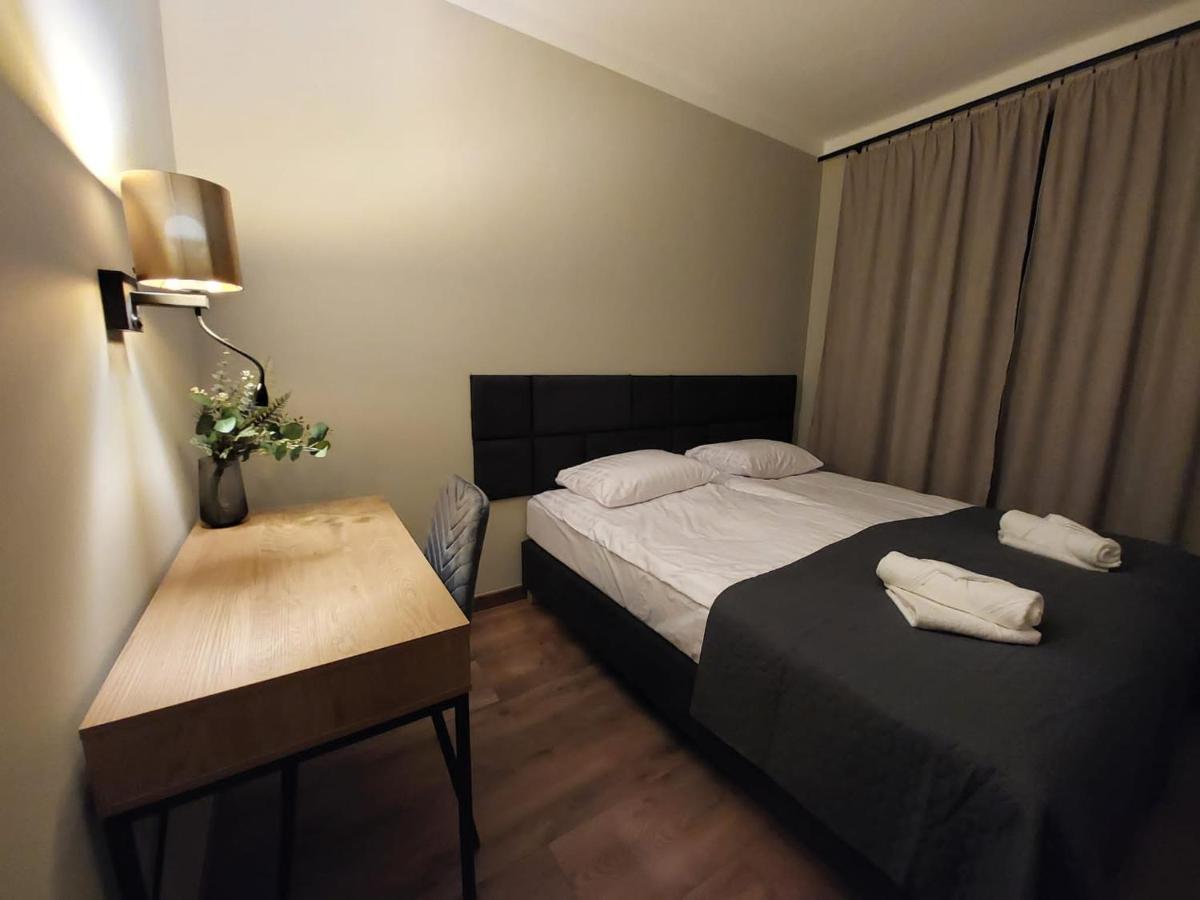 Spacious Two-Bedroom Apartment In The City Center Krakow Dış mekan fotoğraf