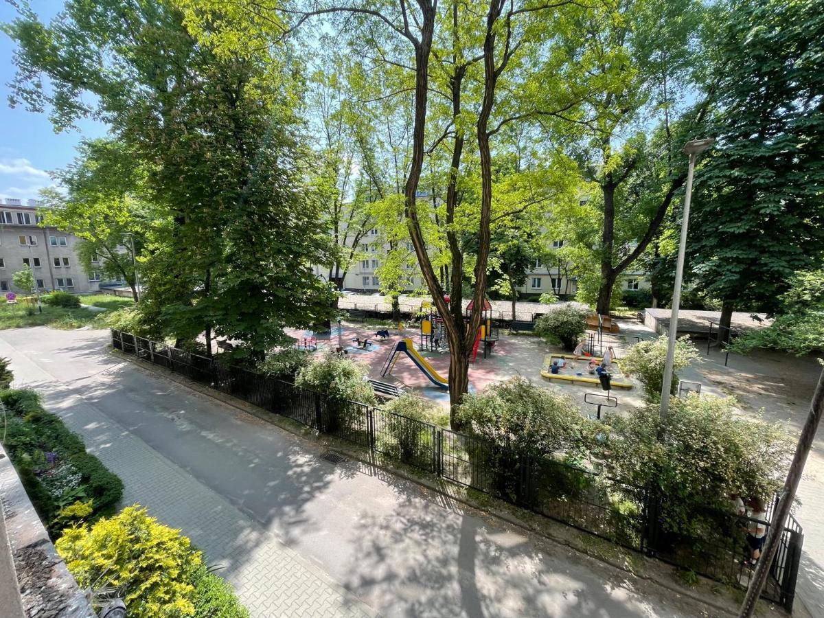 Spacious Two-Bedroom Apartment In The City Center Krakow Dış mekan fotoğraf