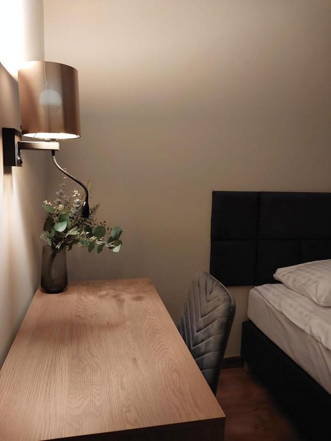 Spacious Two-Bedroom Apartment In The City Center Krakow Dış mekan fotoğraf